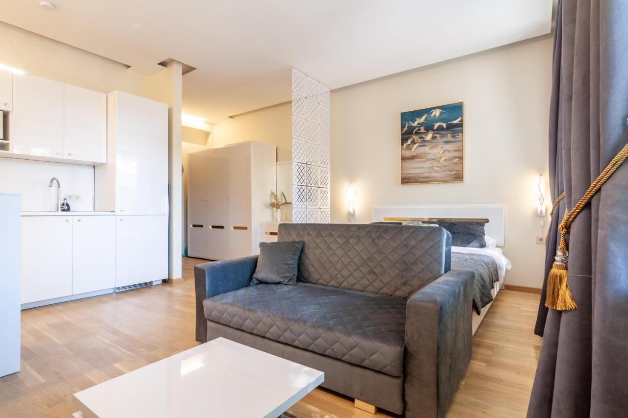 פלאנגה Central Square Apartments מראה חיצוני תמונה