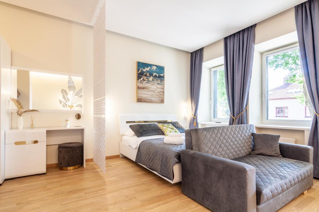 פלאנגה Central Square Apartments מראה חיצוני תמונה