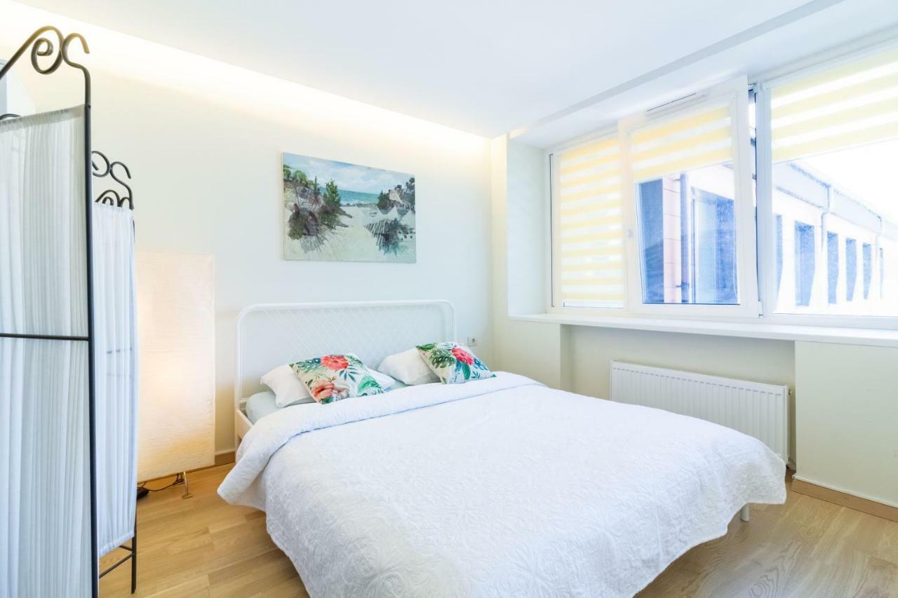 פלאנגה Central Square Apartments מראה חיצוני תמונה