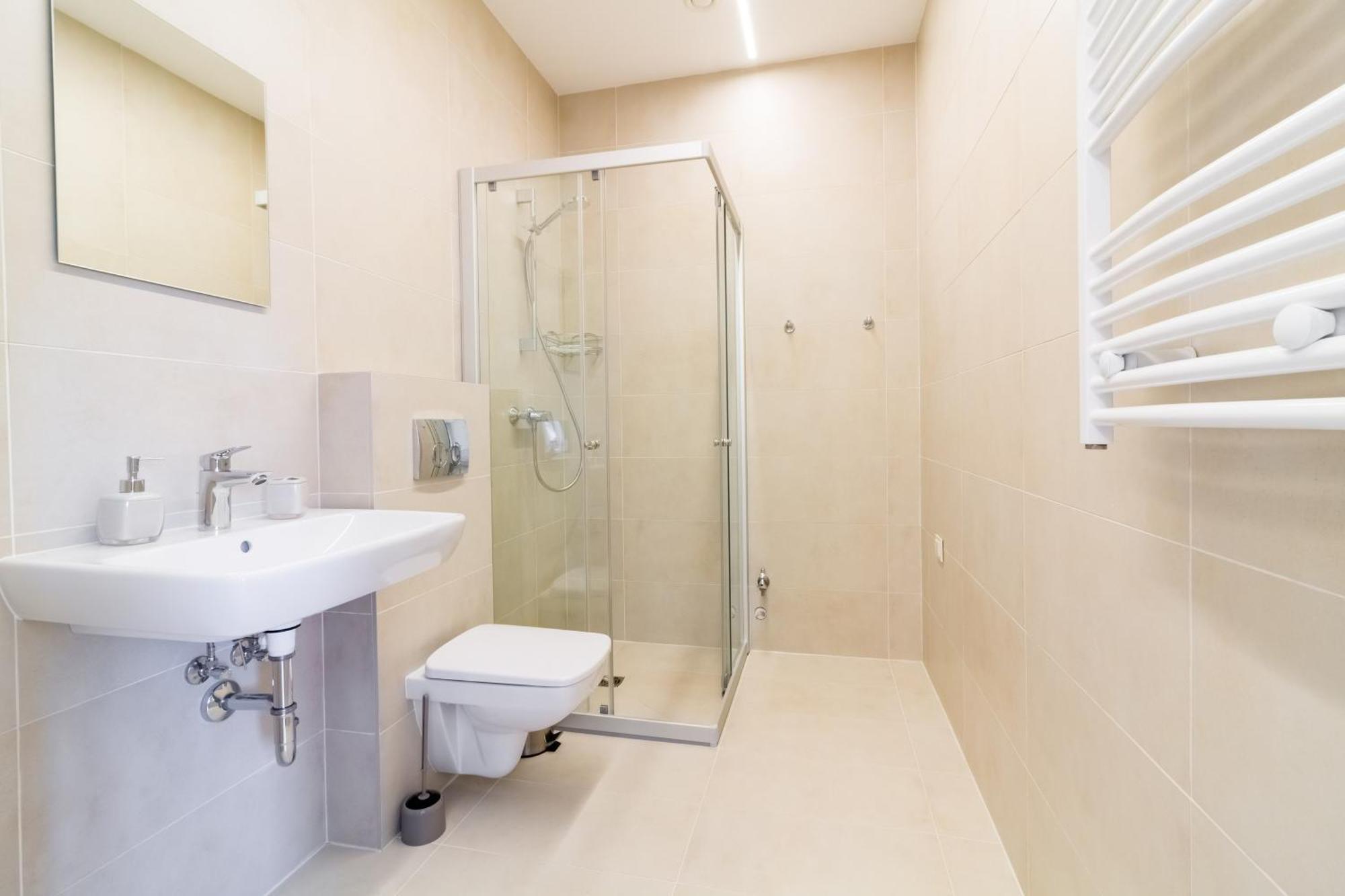 פלאנגה Central Square Apartments מראה חיצוני תמונה
