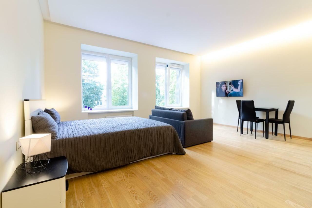 פלאנגה Central Square Apartments מראה חיצוני תמונה
